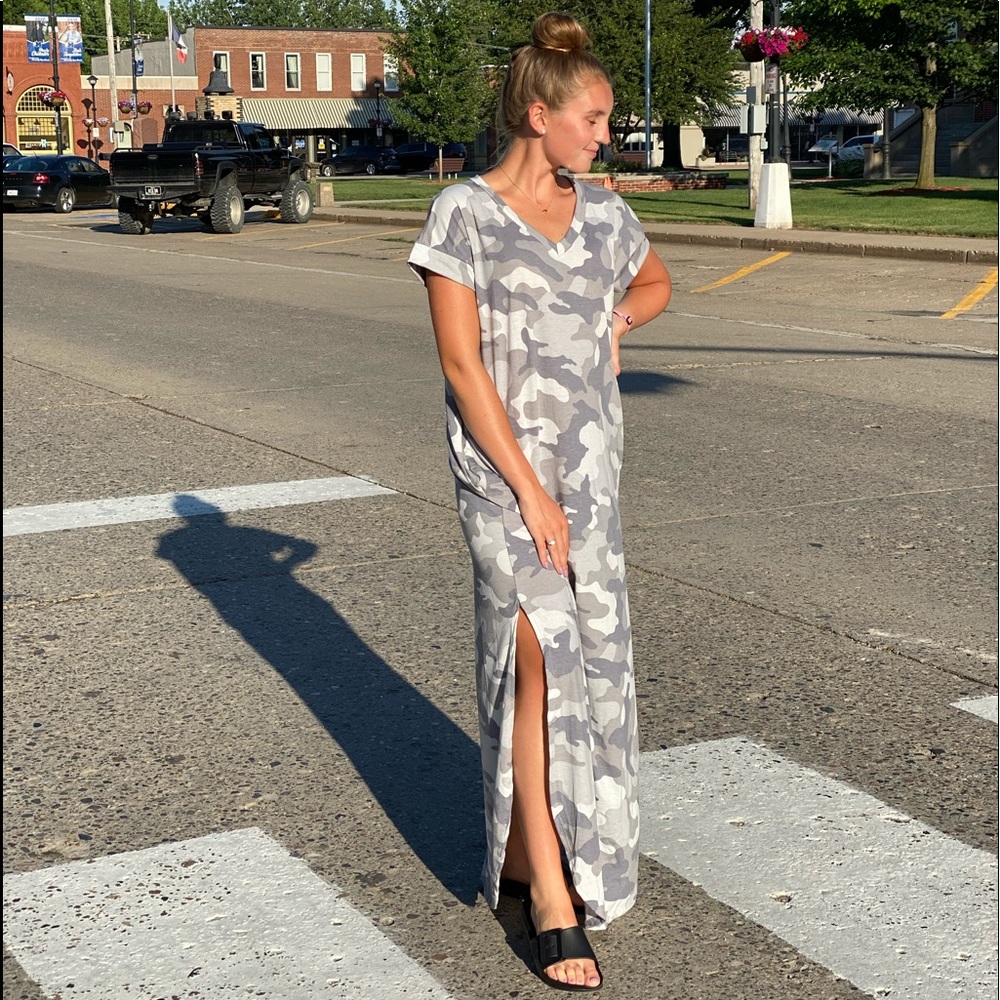 🌸 PLUS SIZE Camo Maxi Dress with Pockets